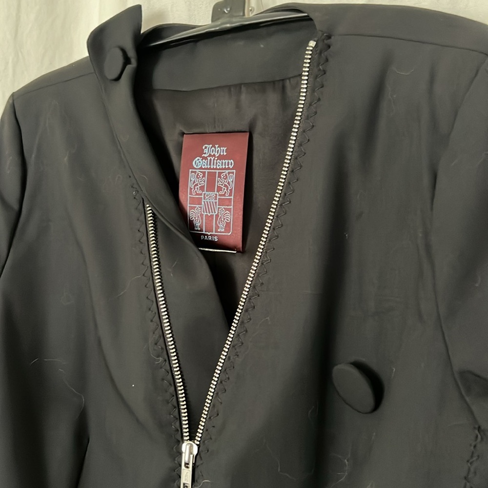 Timeless early 2000s JOHN GALLIANO black zippered blazer jacket! - Picture 3 of 6